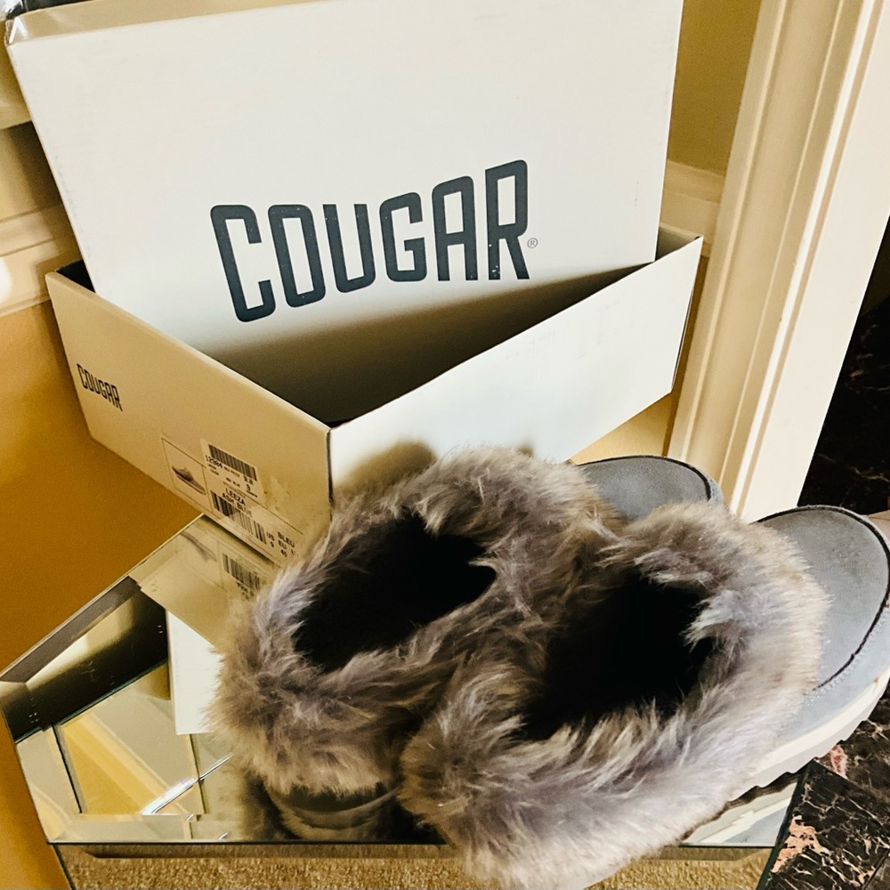 🥿NWT Cougar Leeza furry warm slip-on mules
